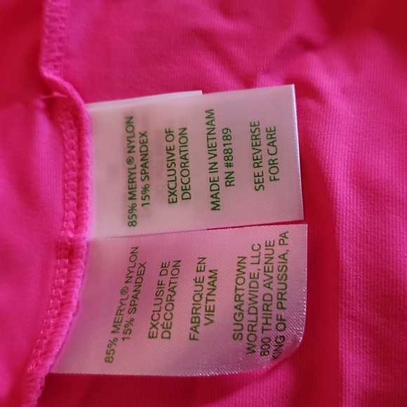 NWT Lilly Pulitzer long sleeve active tee. UPF 50+ .  Pink , size Medium - Picture 7 of 8